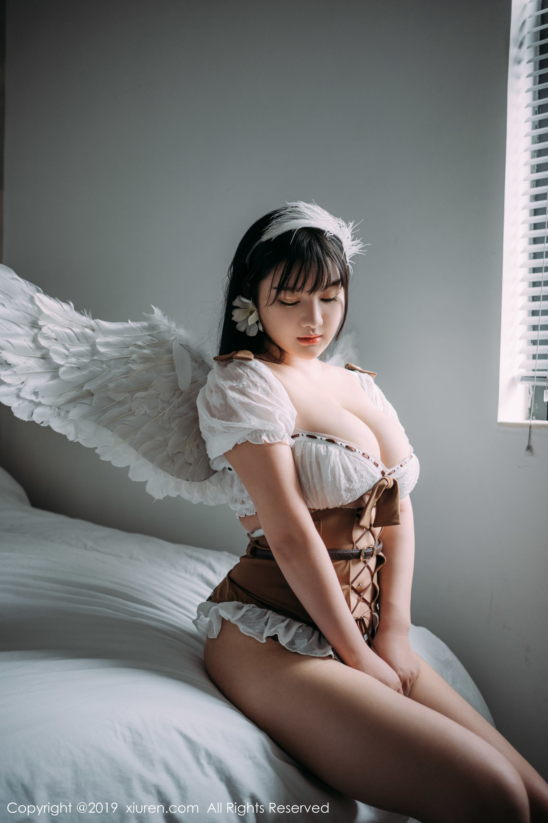 模特@小尤奈最新性感写真发布，童颜巨乳妹子演绎女仆与魅惑内衣私房妩媚，清纯俏皮不失诱惑力，写真包含三套服饰-二爷美图分享,Cosplay美图,私房写真,套图下载