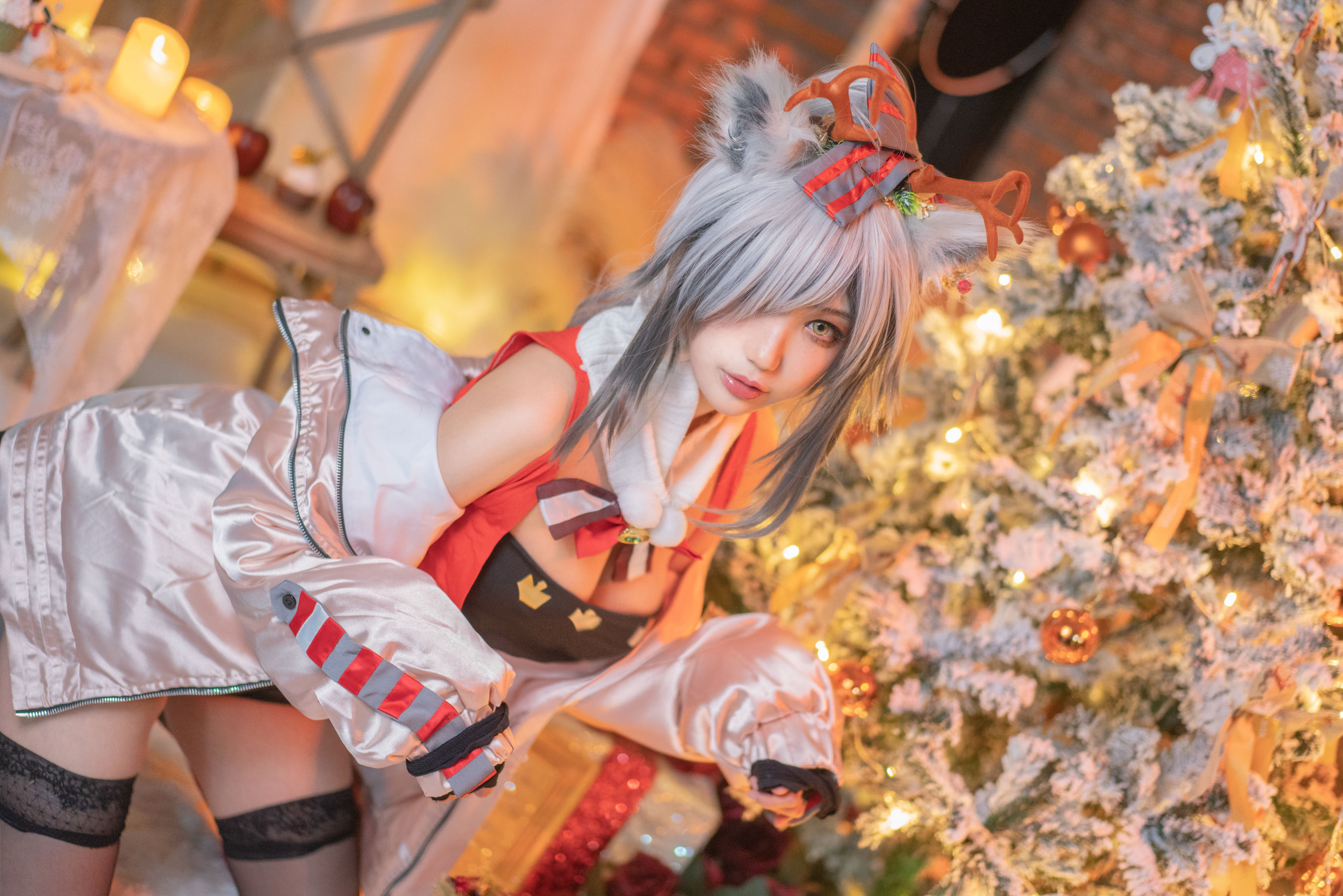 [网红COSER写真] 周叽是可爱兔兔 – 圣诞黑丝兽耳-二爷美图分享,Cosplay美图,私房写真,套图下载