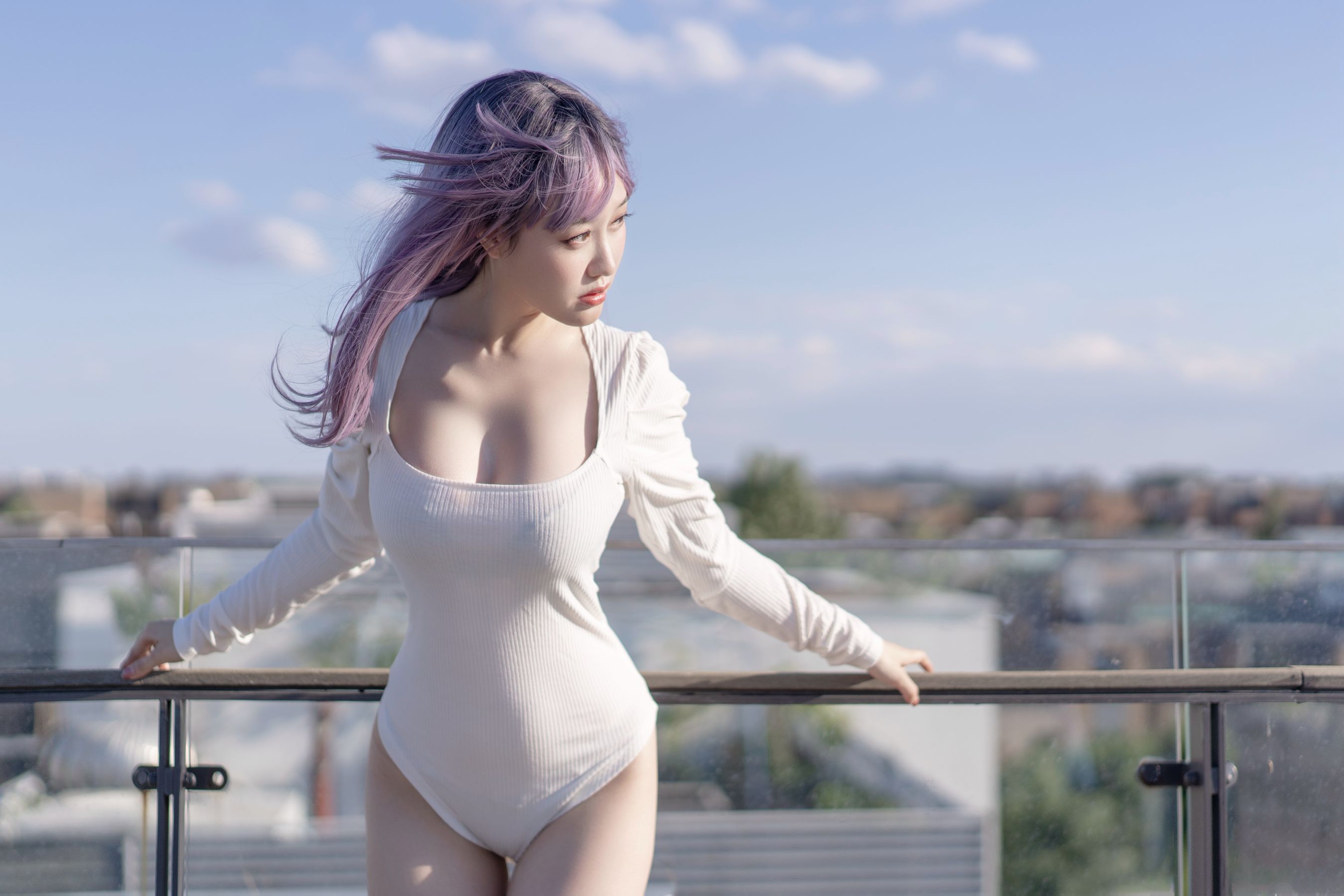 [网红COSER写真] 动漫博主脱尾巴Mizuki – 天台 套图-二爷美图分享,Cosplay美图,私房写真,套图下载