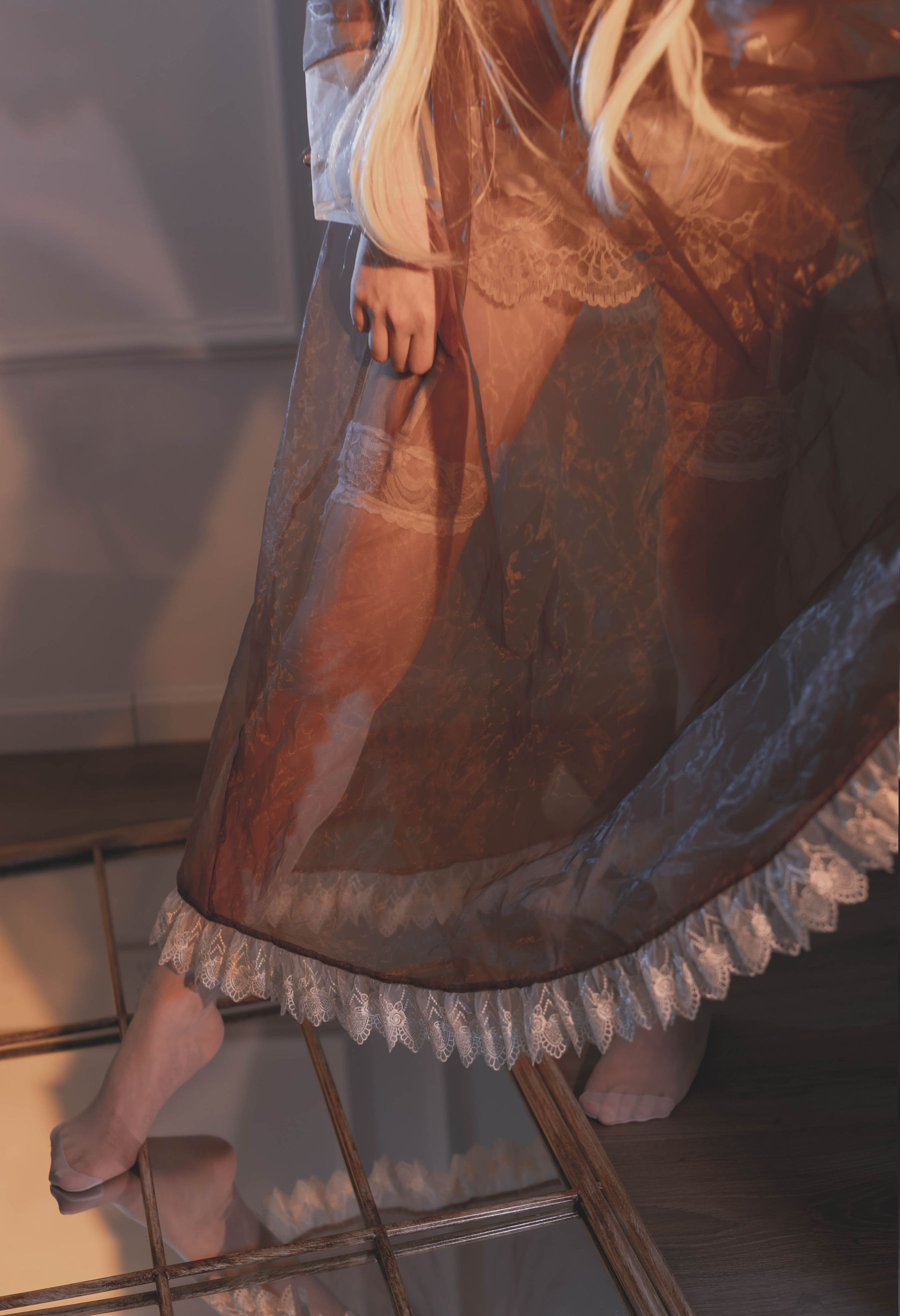 [网红COSER写真] 福利姬嘎潼 – 透明女仆 套图-二爷美图分享,Cosplay美图,私房写真,套图下载