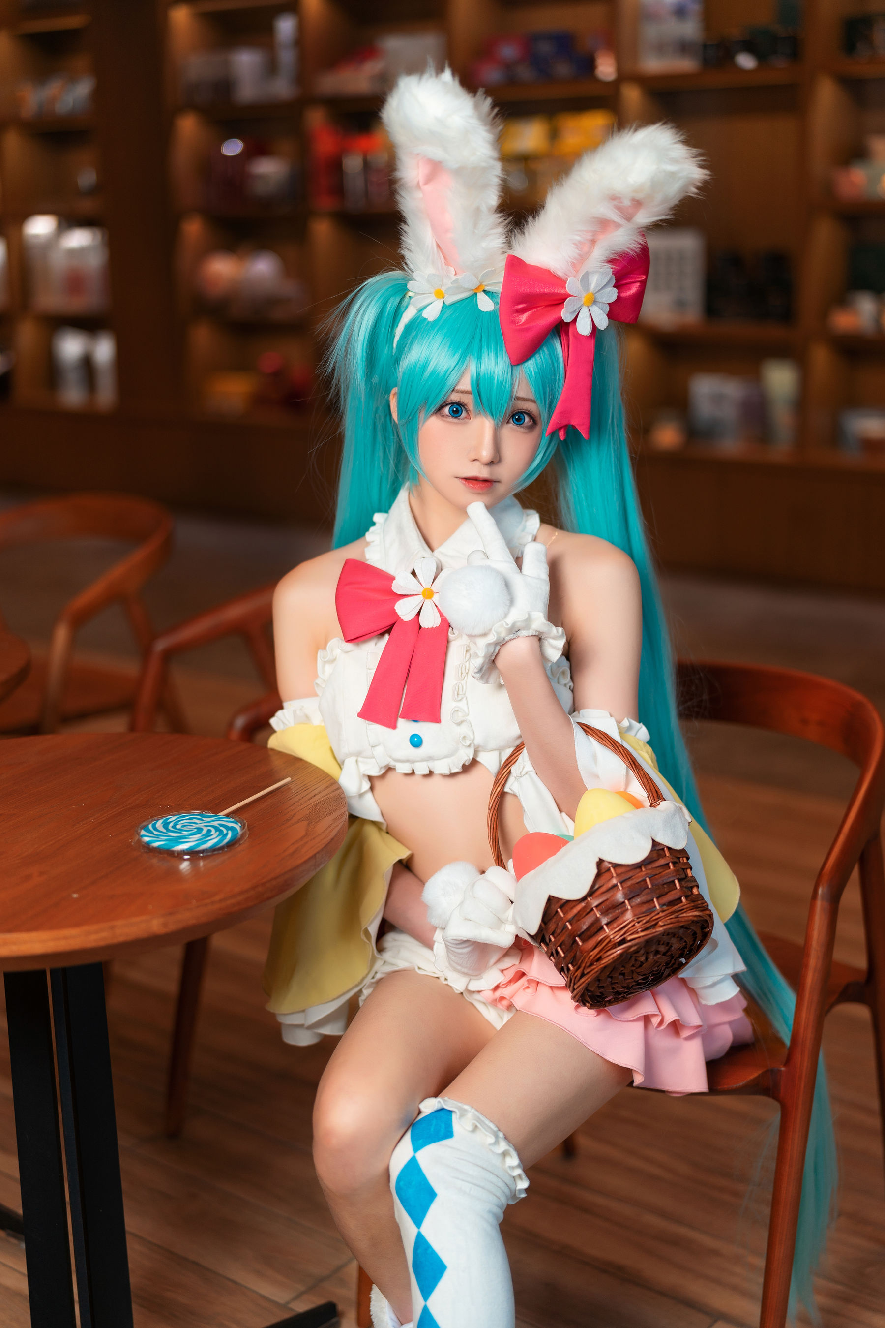 [网红COSER写真] 动漫博主Kitaro_绮太郎 – 初音兔女郎 套图-二爷美图分享,Cosplay美图,私房写真,套图下载